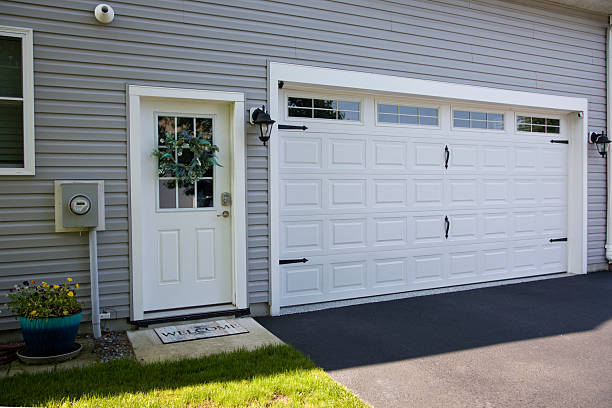 24/7 Emergency Garage Door Roller Replacement experts in Faison, NC